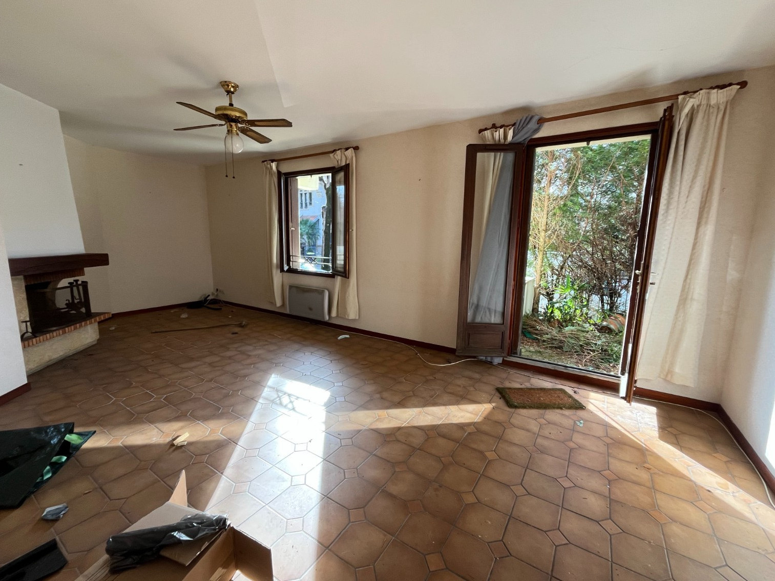 
                                                Vente
                                                 Appartement PAU