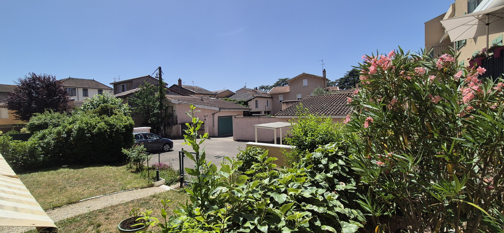 
                                                Vente
                                                 Appartement PMR T3 de 85 m² + balcon + garage