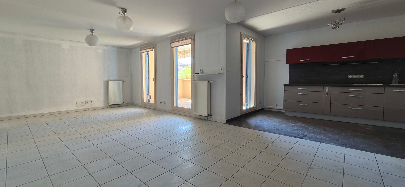 
                                                Vente
                                                 Appartement PMR T3 de 85 m² + balcon + garage