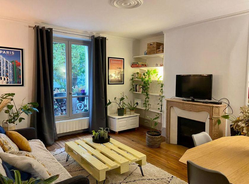 
                                                Location
                                                 Appartement pont mirabeau
