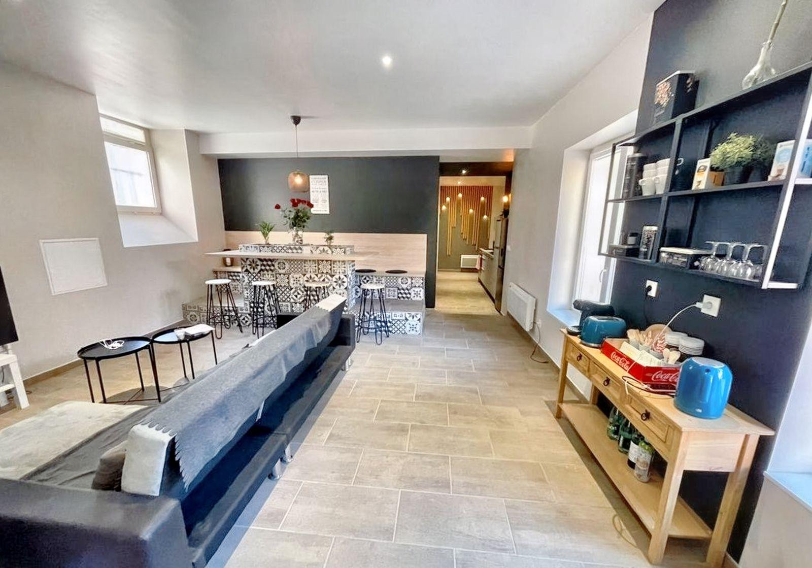 
                                                Colocation
                                                 Appartement pour étudiant avec espace coworking