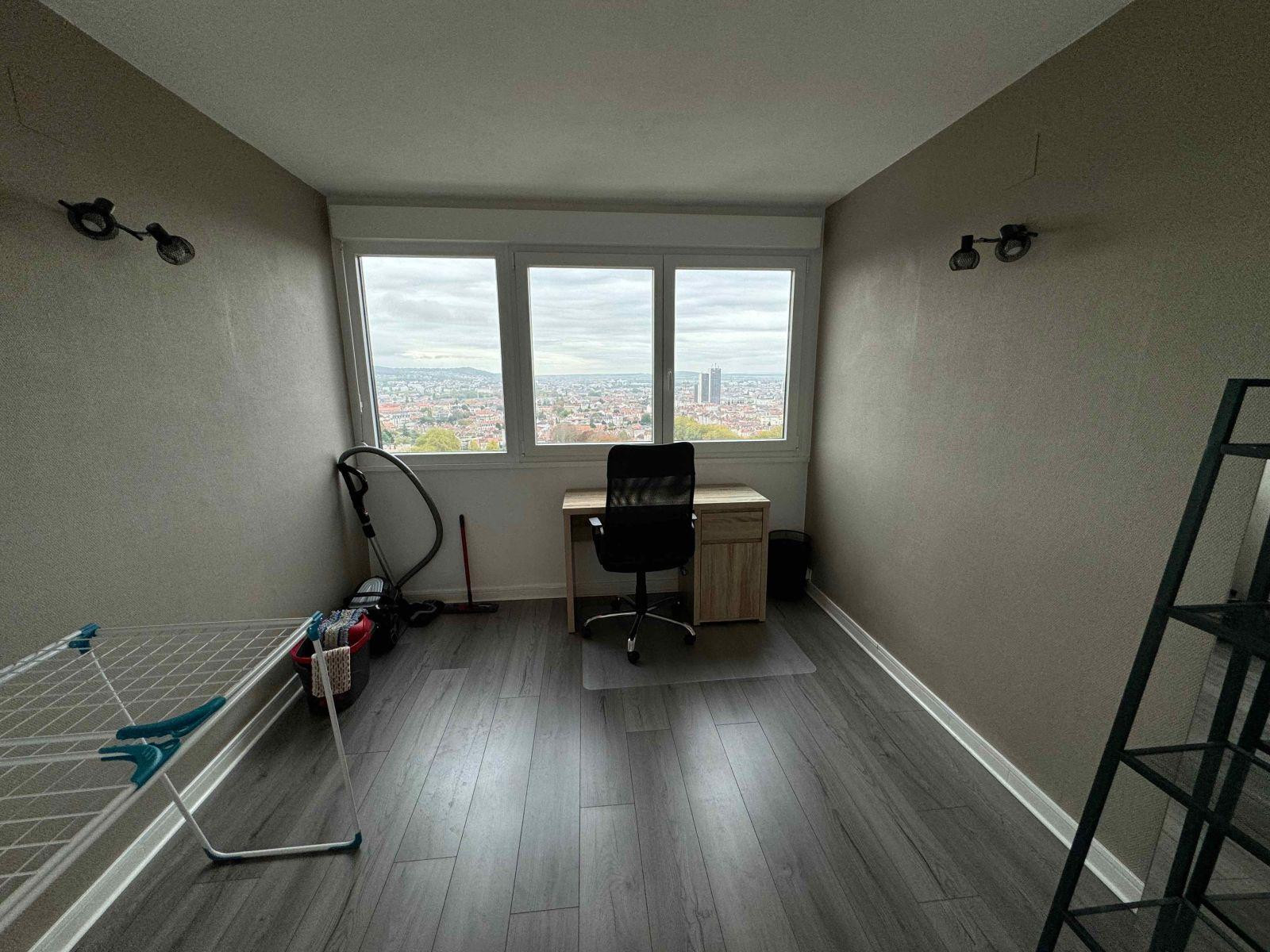 
                                                Location
                                                 Appartement pour jeunes travailleurs ou étudiants