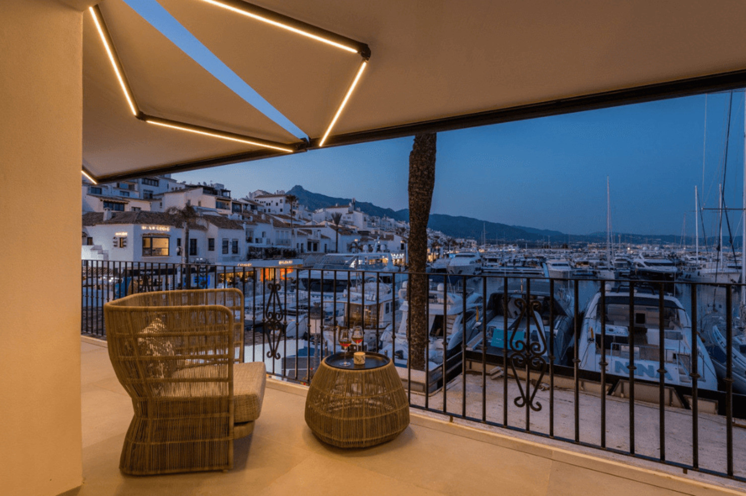 
                                                Vente
                                                 Appartement Première ligne Puerto Banus