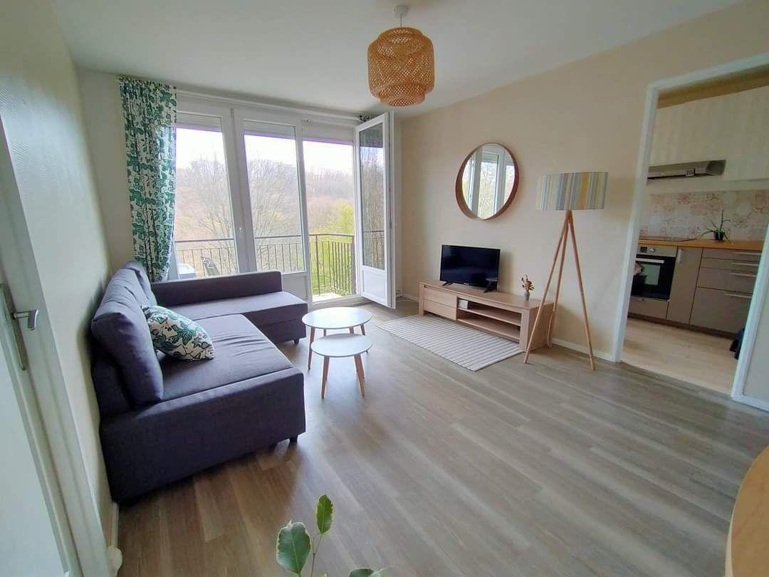 
                                                Location
                                                 Appartement proche CHU 47m² meublé