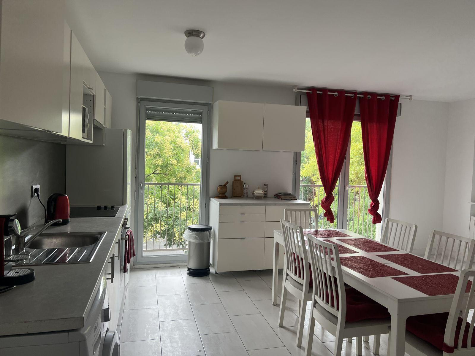 
                                                Location
                                                 Appartement proche de toutes commodités