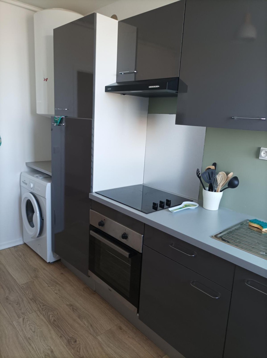 
                                                Location
                                                 Appartement proche IUT et grandes écoles