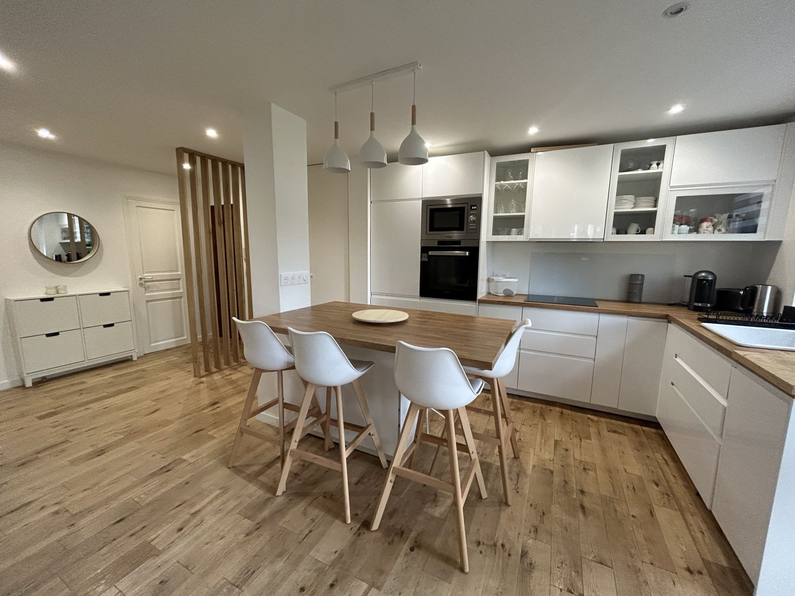 
                                                Location
                                                 Appartement proche Versailles