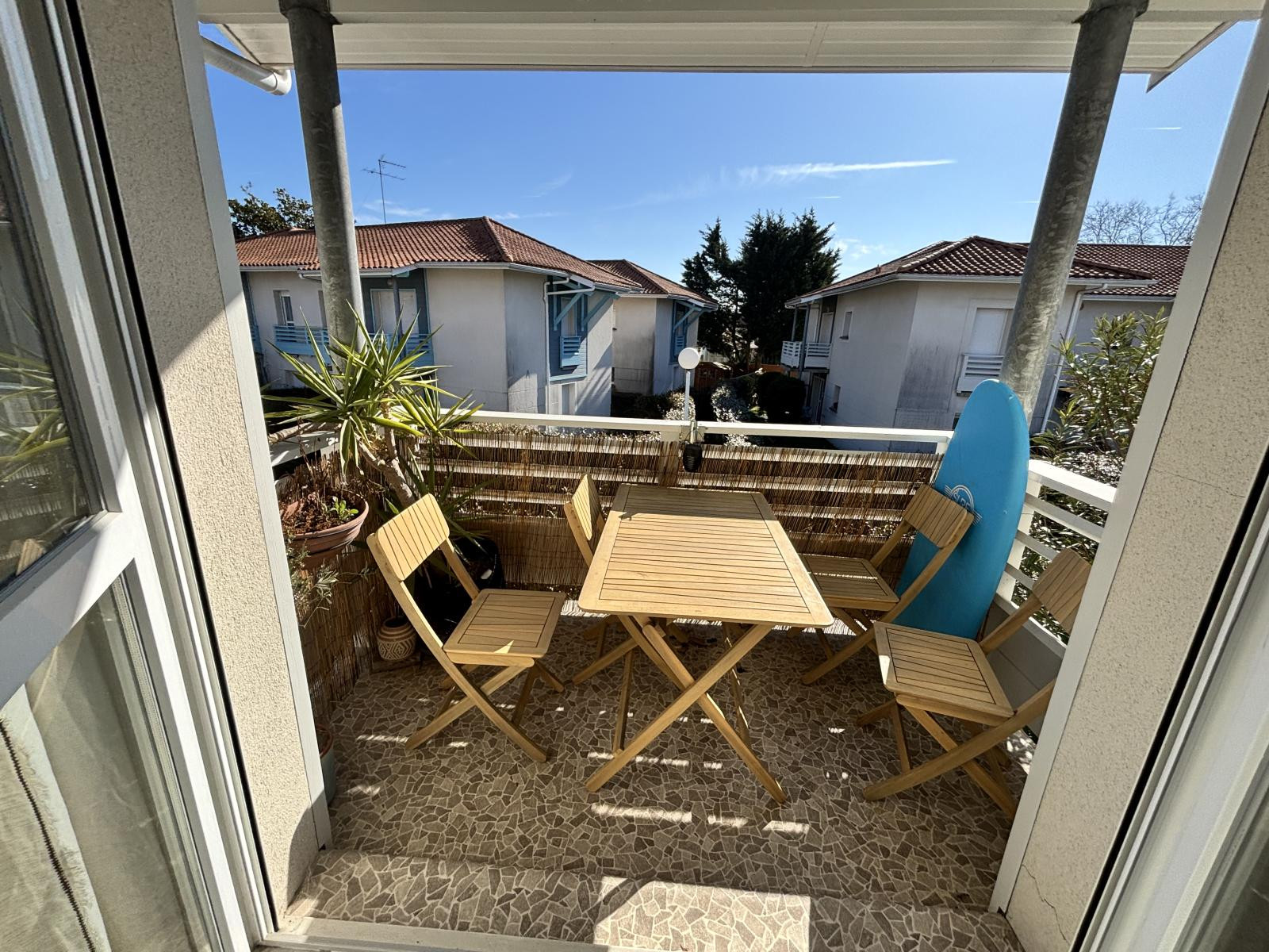 
                                                Location
                                                 Appartement qualitatif