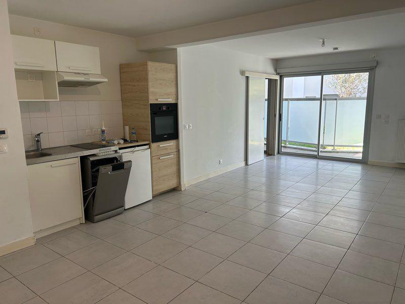 
                                                Location
                                                 Appartement quartier Chartrons