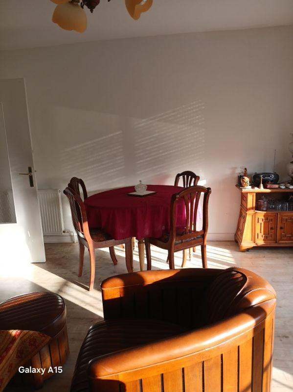 
                                                Location
                                                 Appartement quartier de Saint-Marc BREST