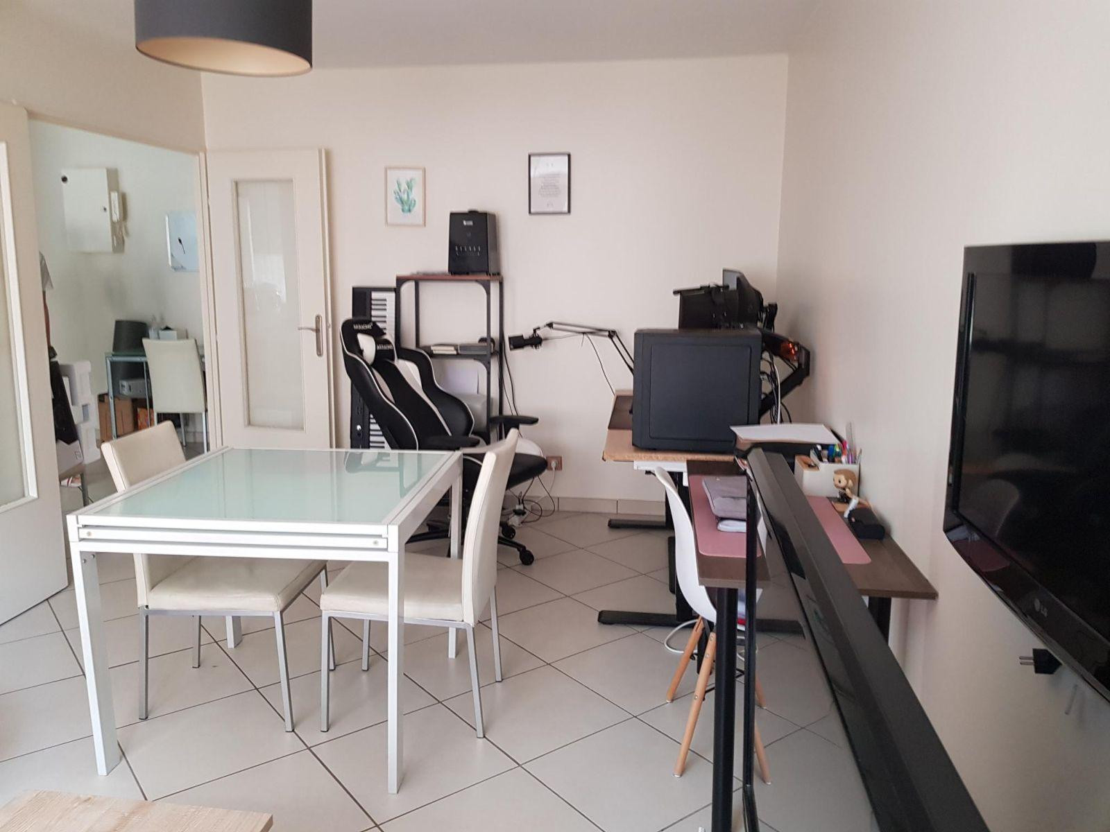 
                                                Location
                                                 APPARTEMENT QUARTIER MONTPLAISIR COPRO SECURISEE.