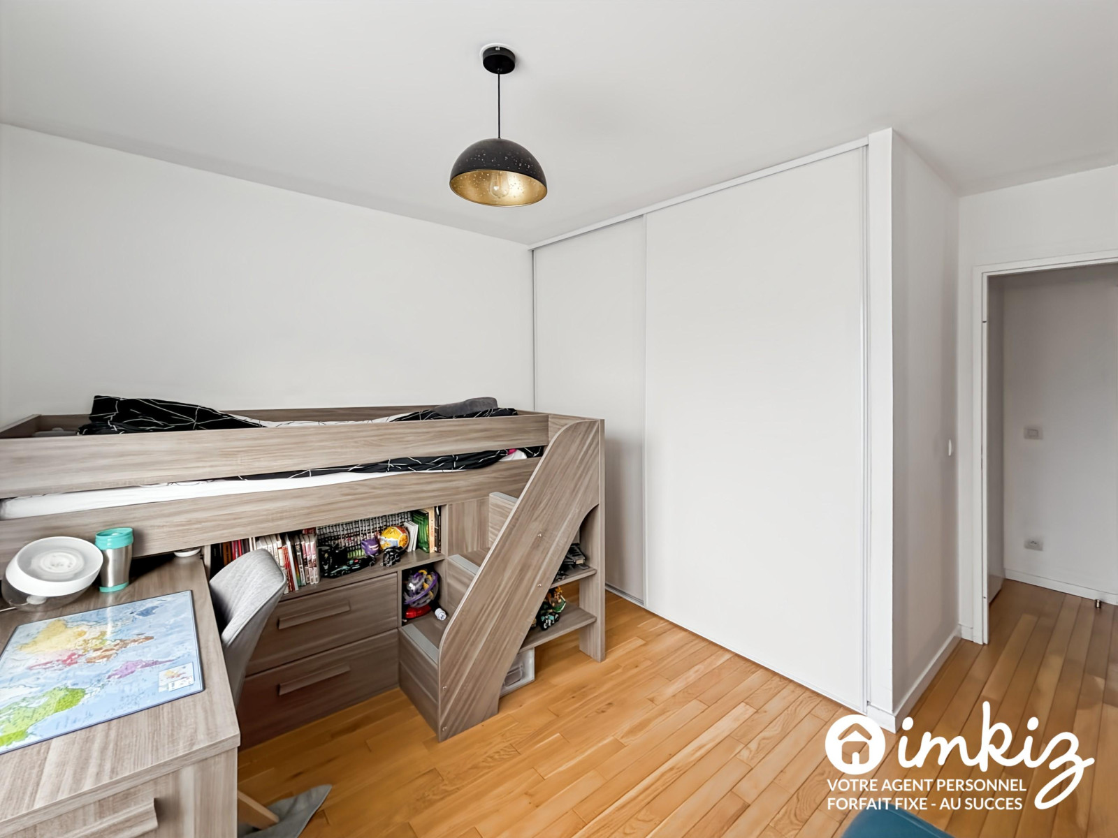 
                                                Vente
                                                 Appartement  récent 4 pièces 95 m²