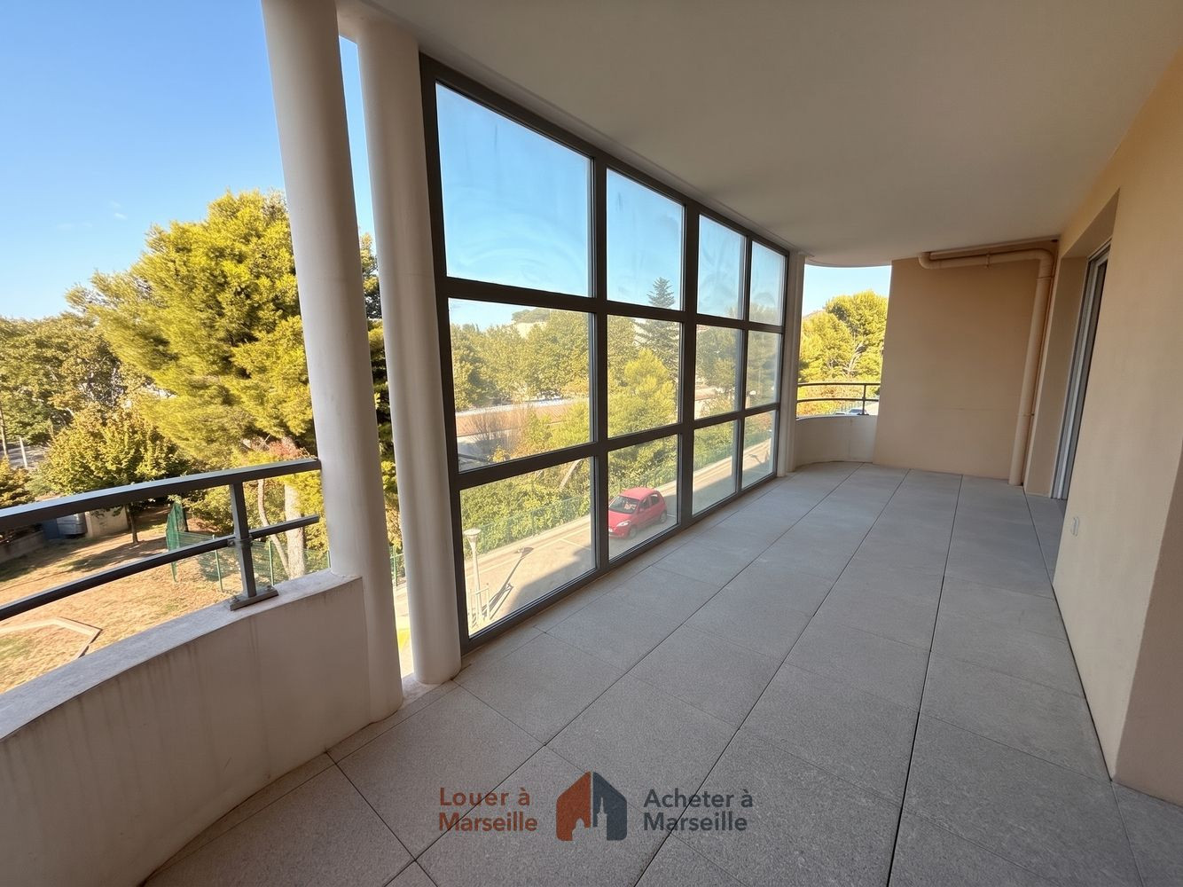 
                                                Vente
                                                 Appartement récent à Château gombert