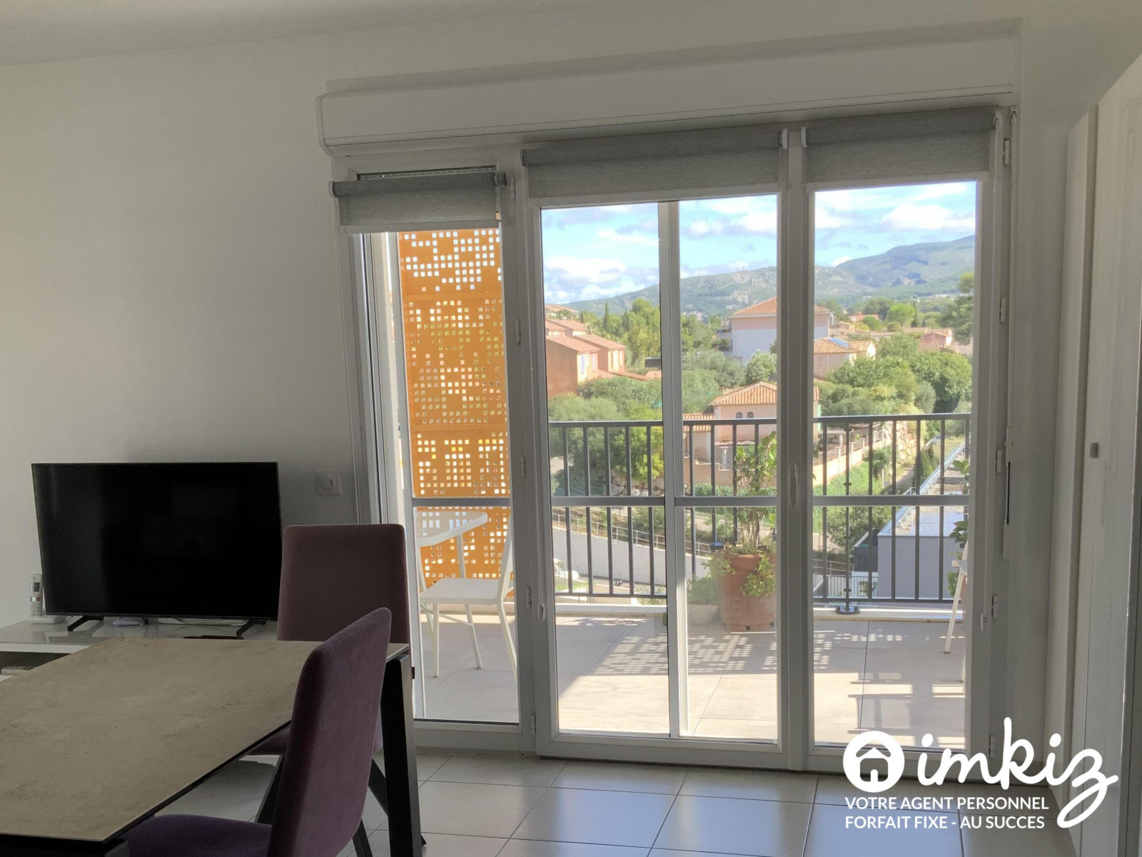 
                                                Vente
                                                 Appartement récent T4 73 m² avec garage 38 m²