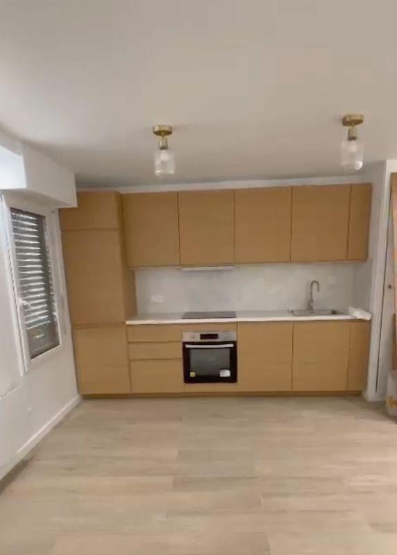 
                                                Location
                                                 Appartement refait à neuf 50M2 / 75019