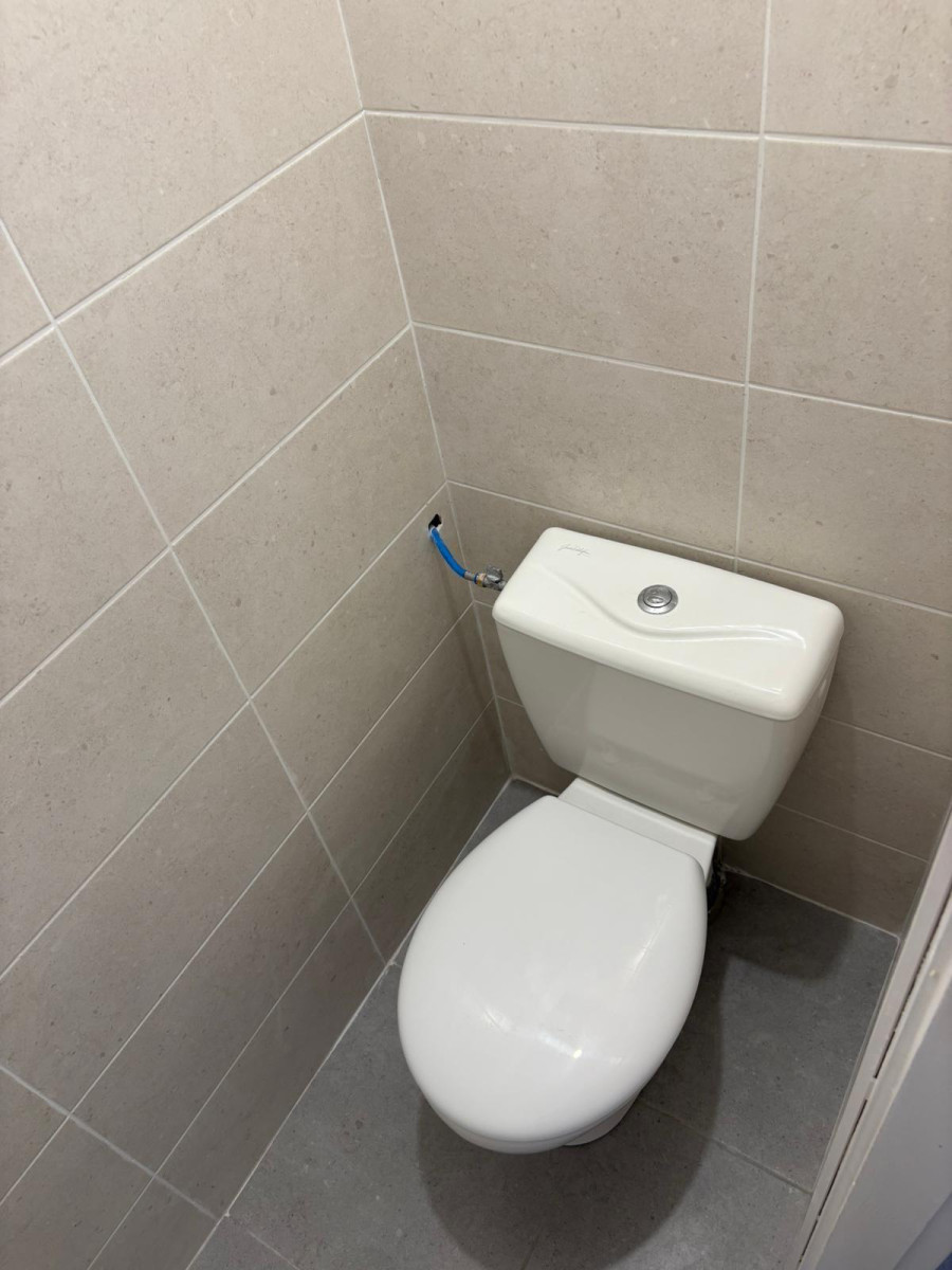 
                                                Location
                                                 Appartement refait a neuf