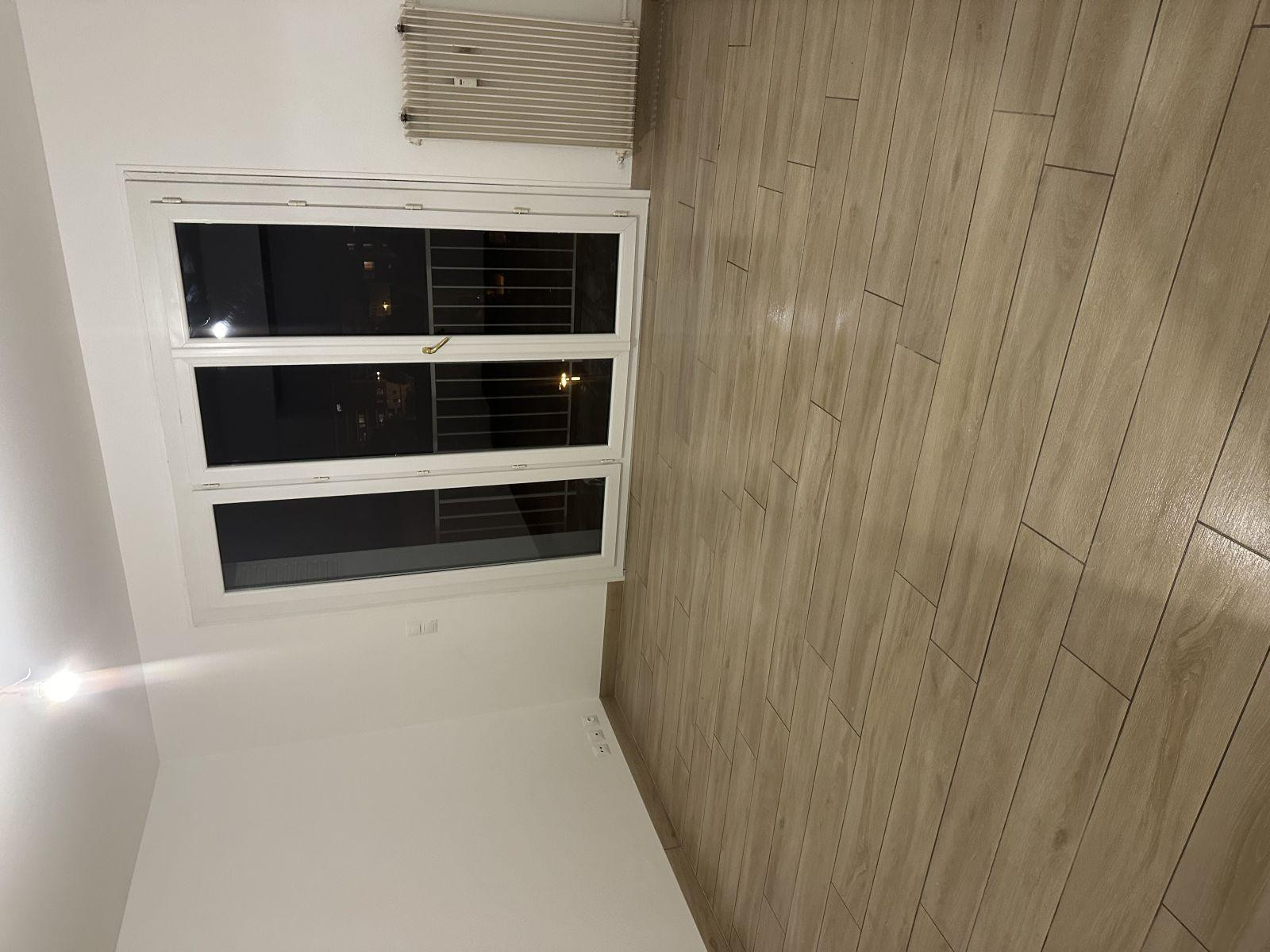 
                                                Location
                                                 Appartement refait à neuf