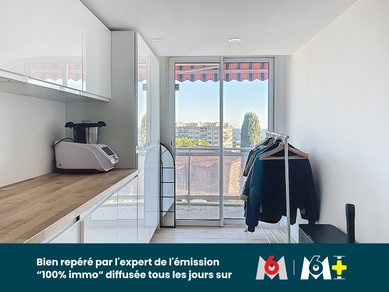 
                                                Vente
                                                 Appartement rénové 5 pièces