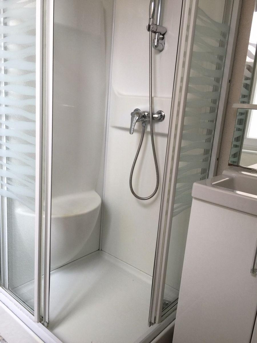 
                                                Location
                                                 Appartement rénové calme et ensoleillé