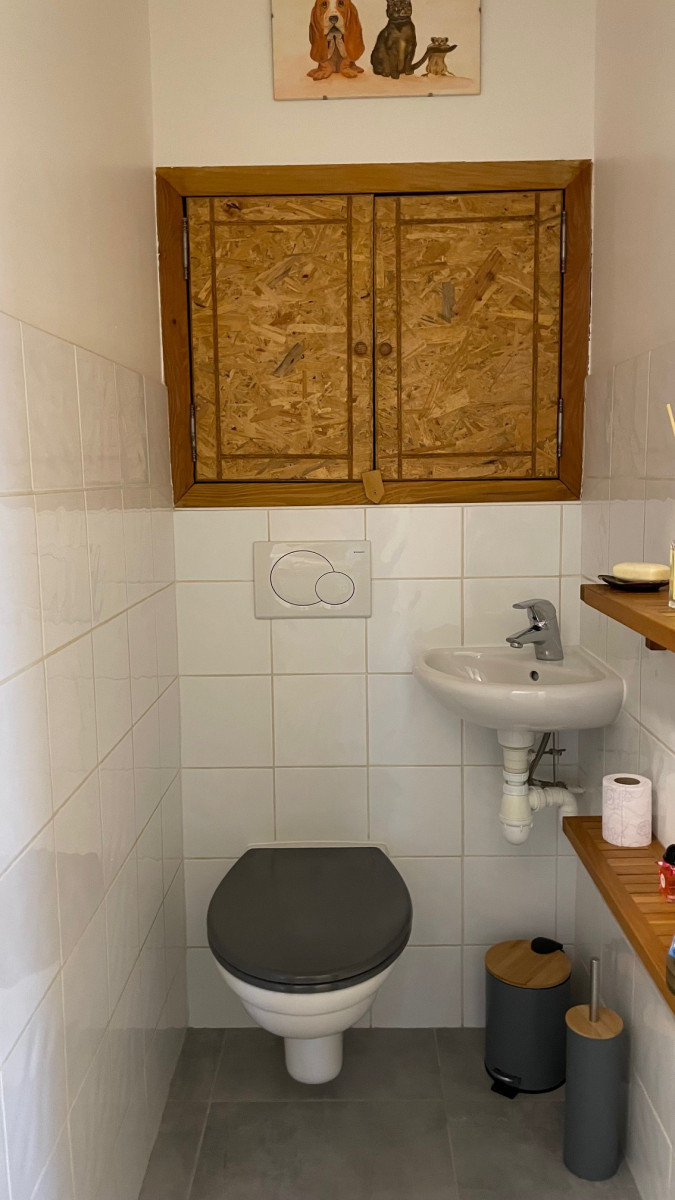 
                                                Vente
                                                 APPARTEMENT RENOVE DE 53 M² + MEZZANINE, GARAGE ET 2 STATIONNEMENTS PRIVATIFS