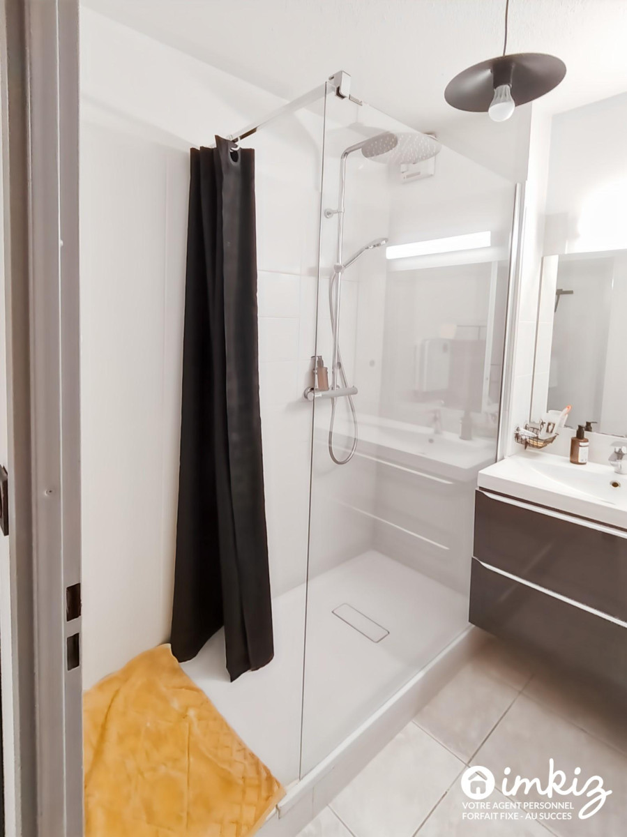 
                                                Vente
                                                 Appartement rénové et meublé