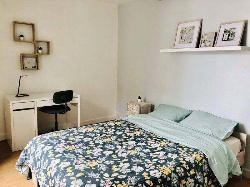 
                                                Location
                                                 Appartement rénové et meublé centre ville/Mellinet