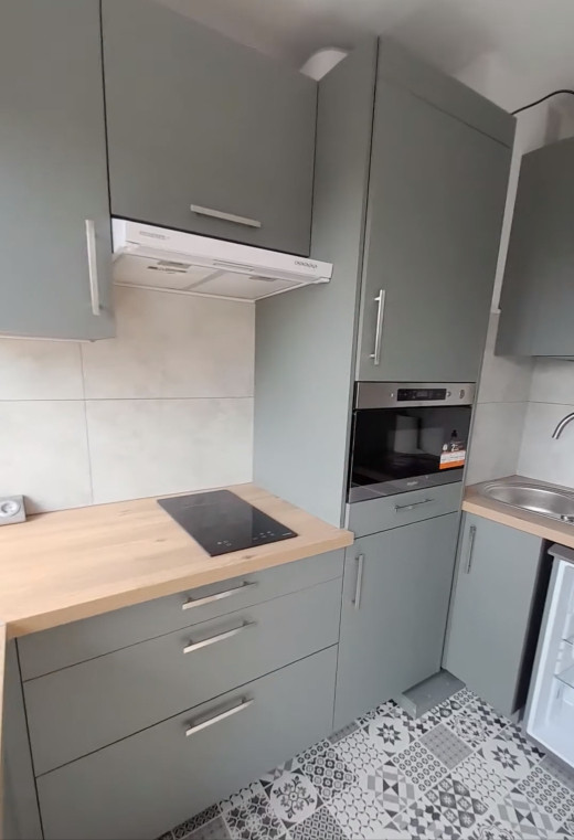 
                                                Location
                                                 APPARTEMENT RENOVE MEUBLE T1 TALENCE
