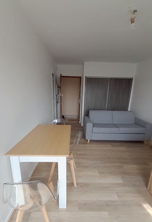
                                                Location
                                                 APPARTEMENT RENOVE MEUBLE T1 TALENCE