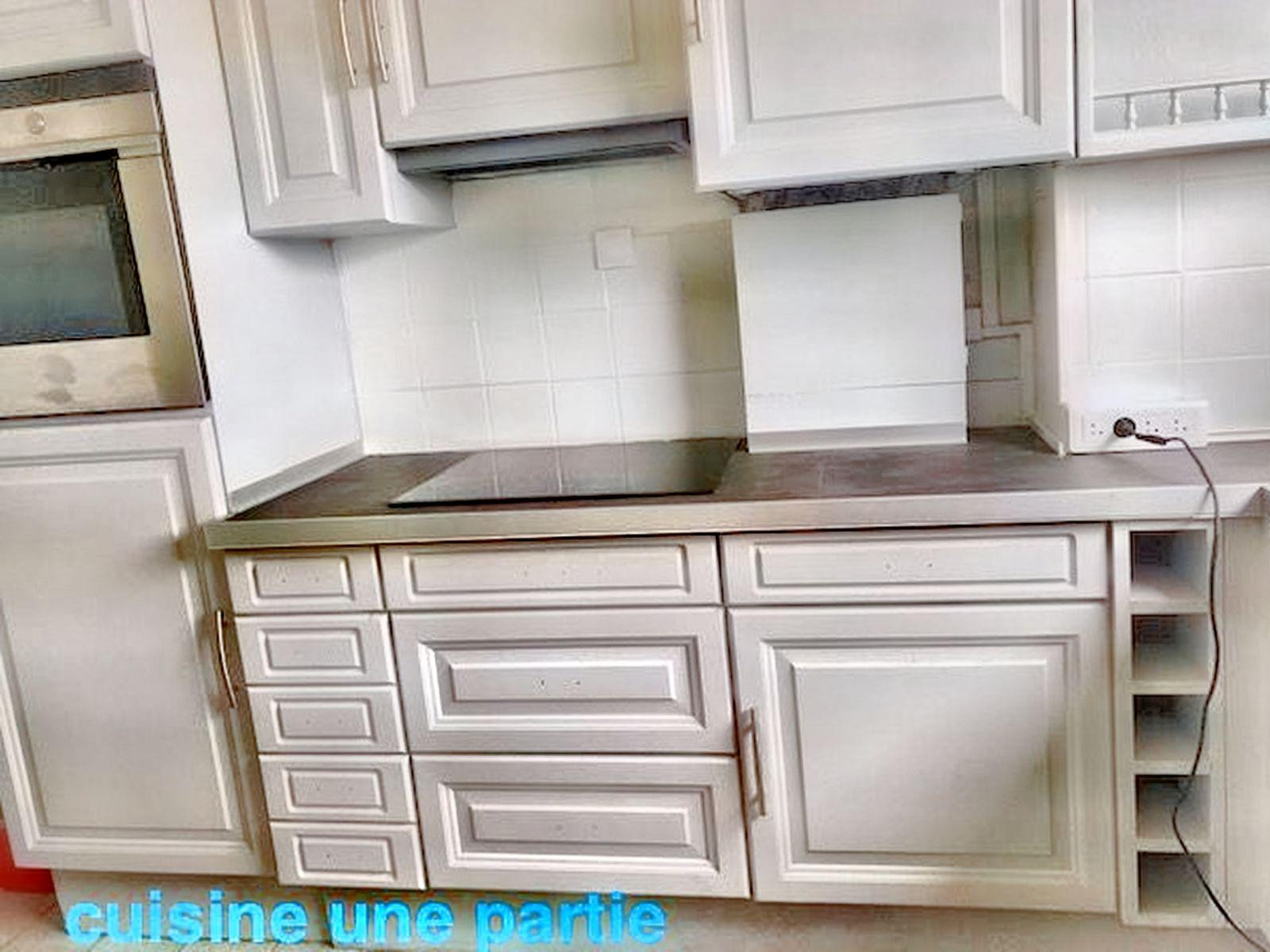 
                                                Location
                                                 Appartement rénové quartier résidentiel Prox. Tram