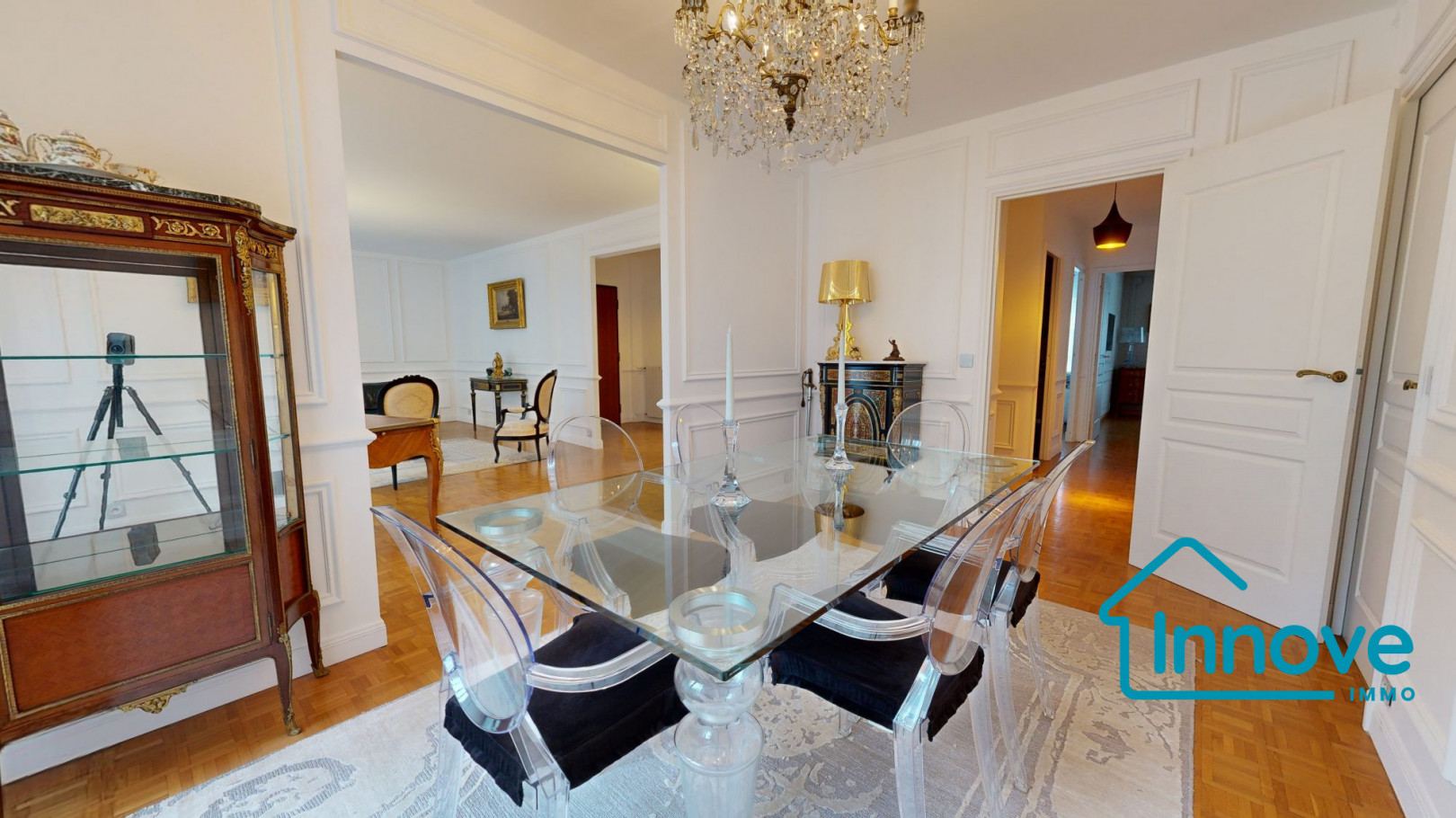 
                                                Vente
                                                 Appartement rénové résidence de standing - Versailles Montreu