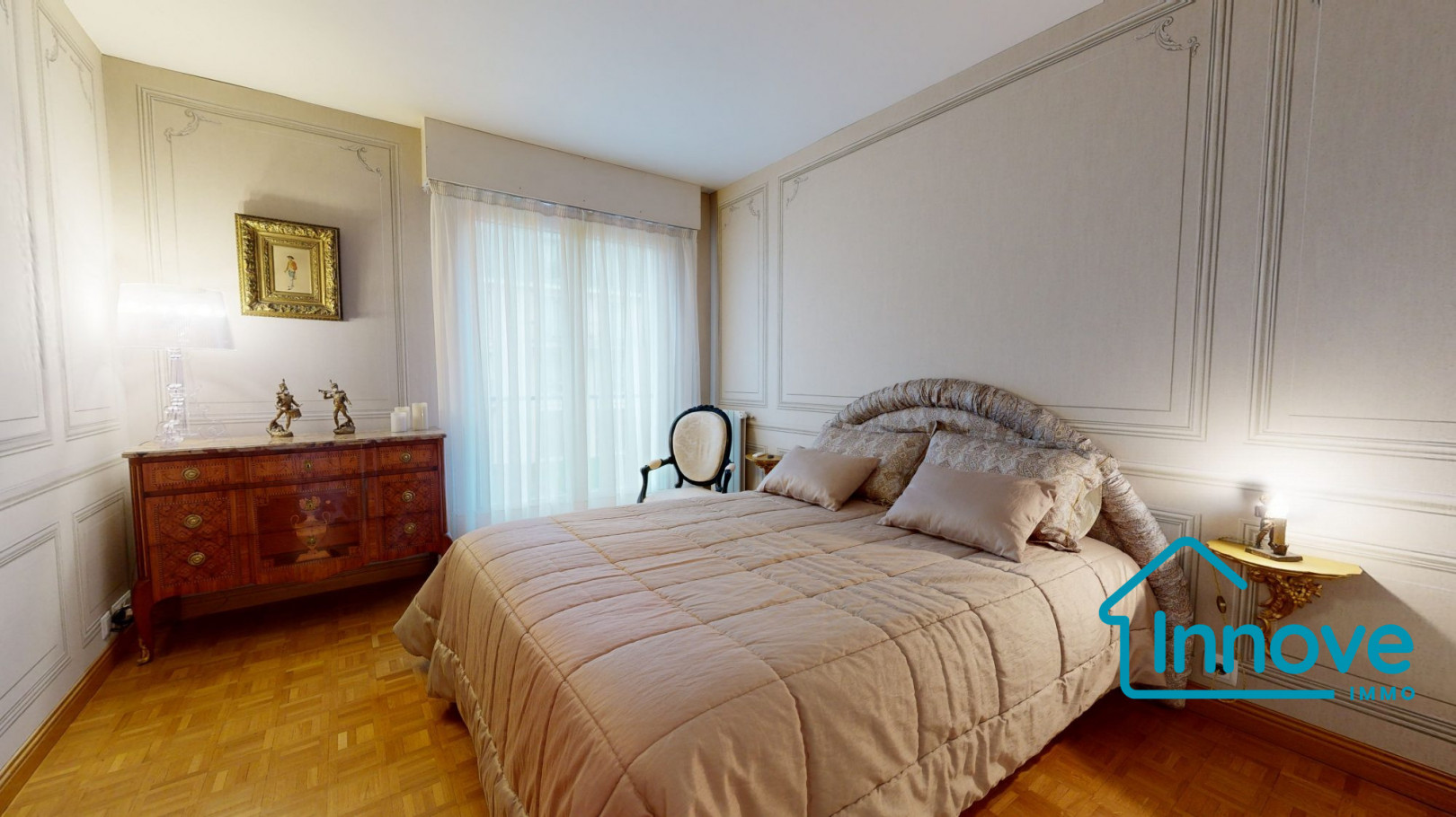 
                                                Vente
                                                 Appartement rénové résidence de standing - Versailles Montreu