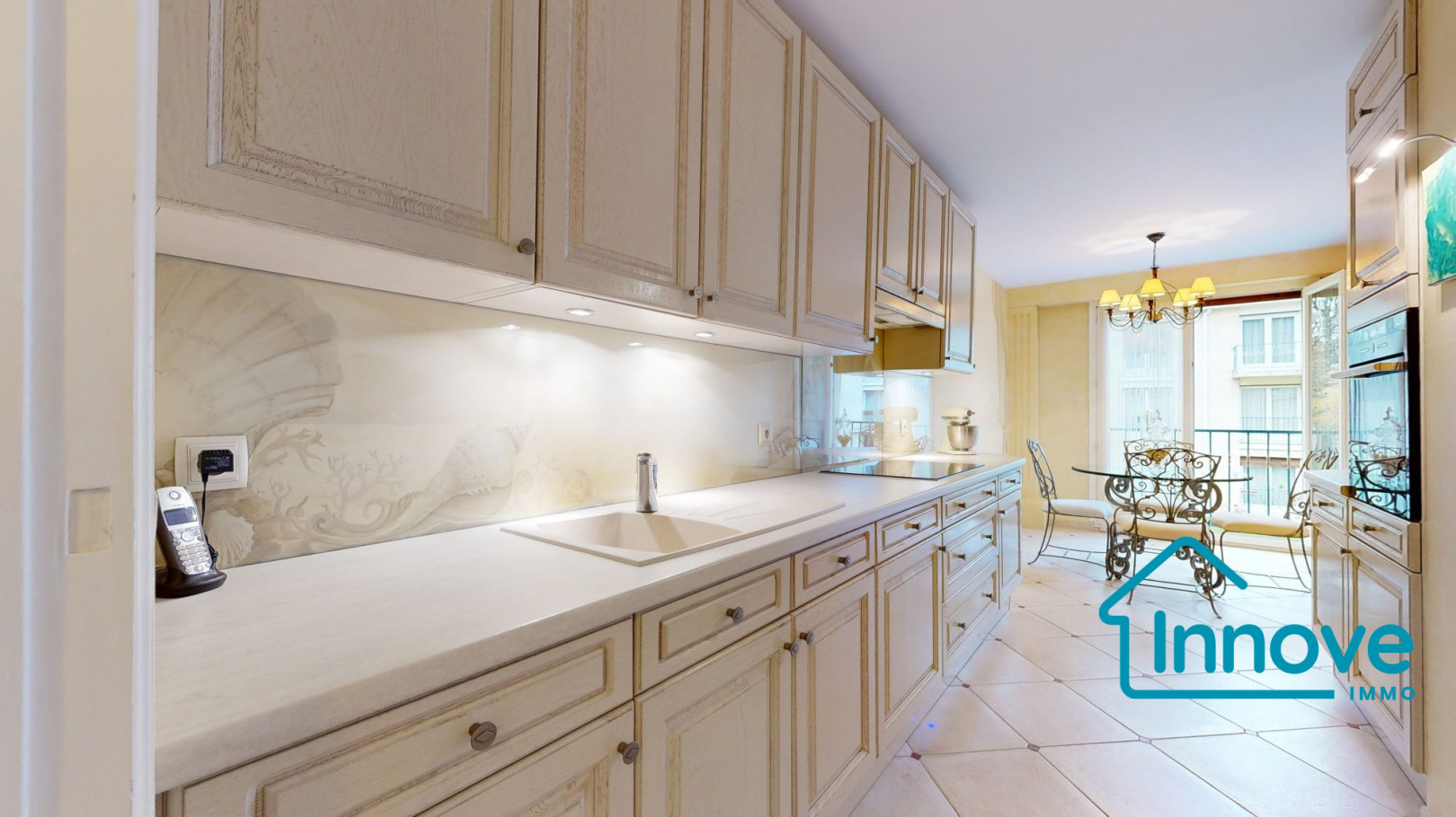 
                                                Vente
                                                 Appartement rénové résidence de standing - Versailles Montreu