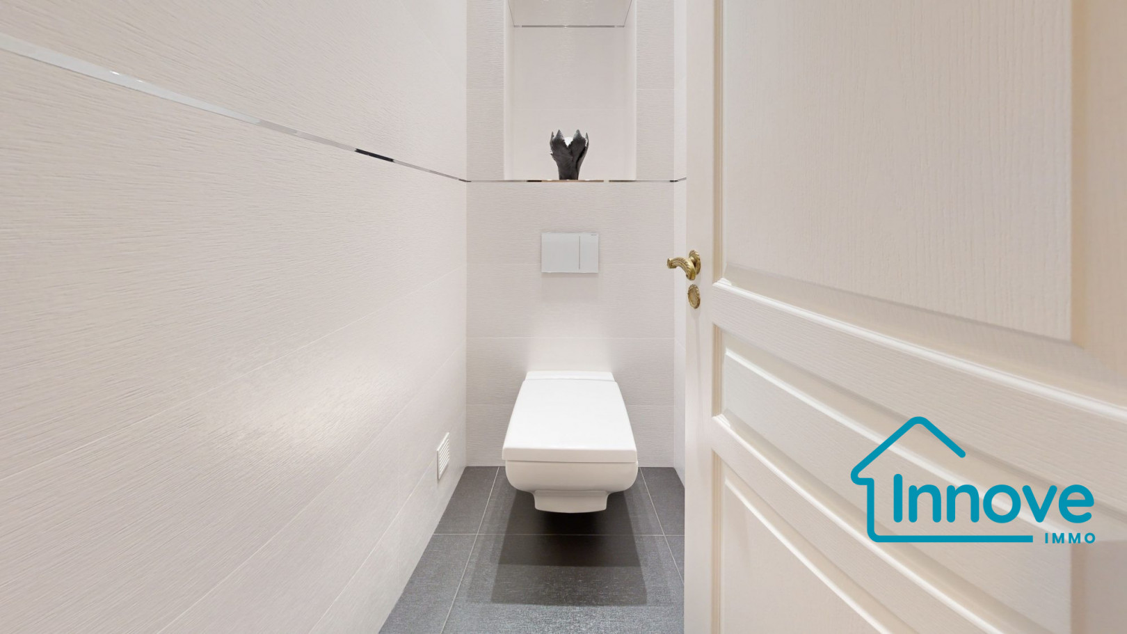 
                                                Vente
                                                 Appartement rénové résidence de standing - Versailles Montreu