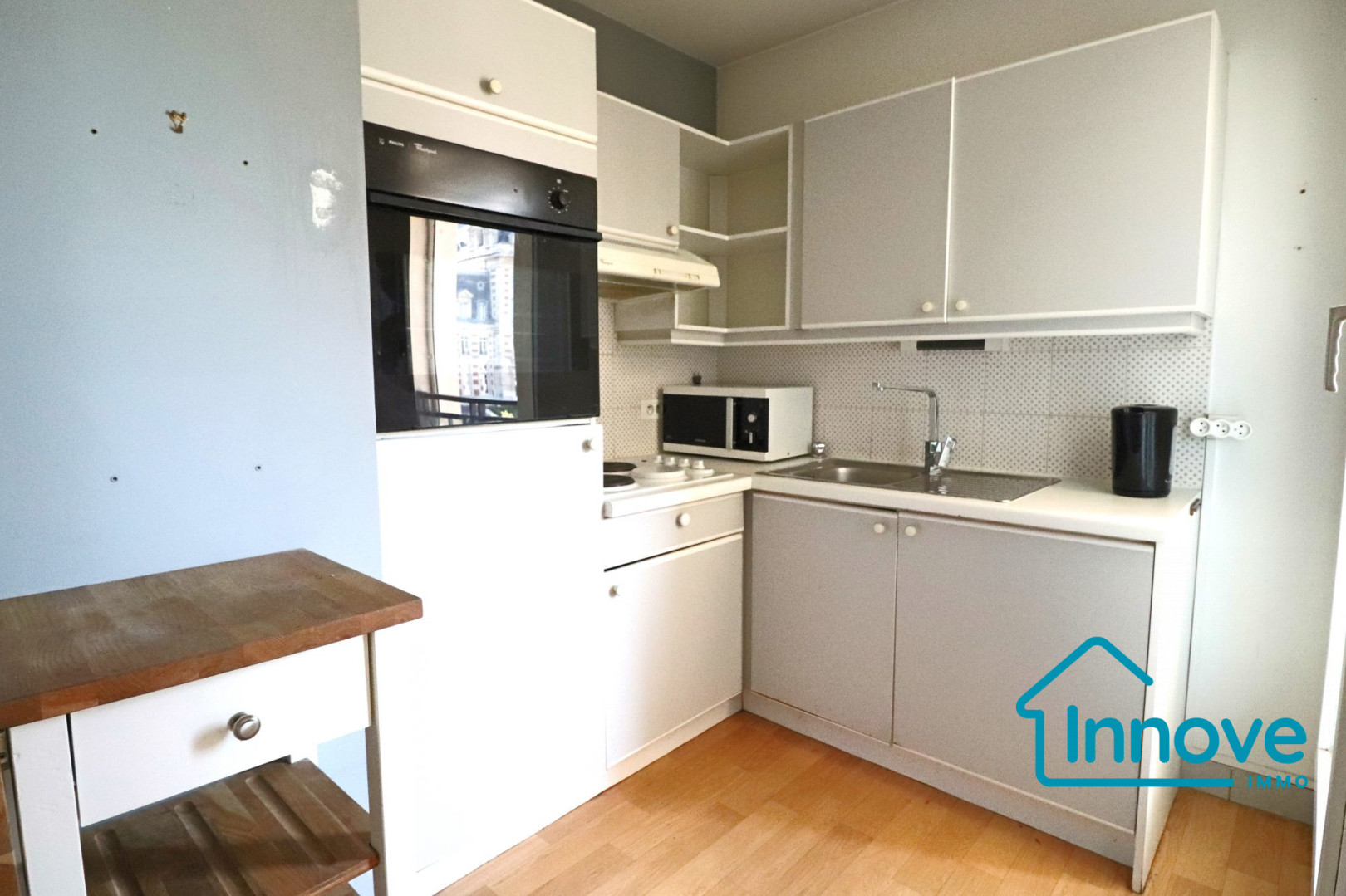 
                                                Vente
                                                 Appartement résidence de services 3 pièces Versailles centre