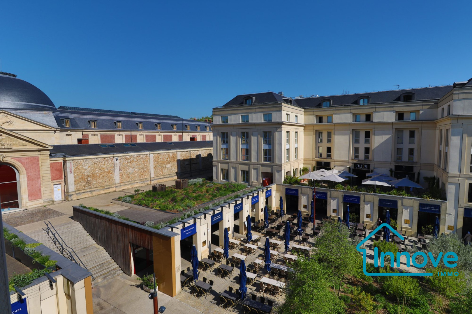
                                                Vente
                                                 Appartement résidence de services 3 pièces Versailles centre