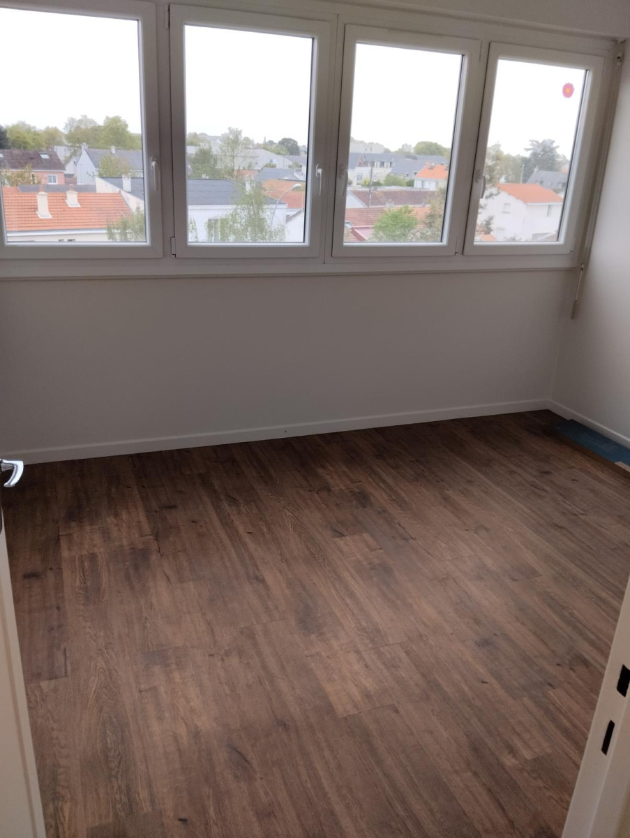 
                                                Location
                                                 Appartement résidence privée et calme