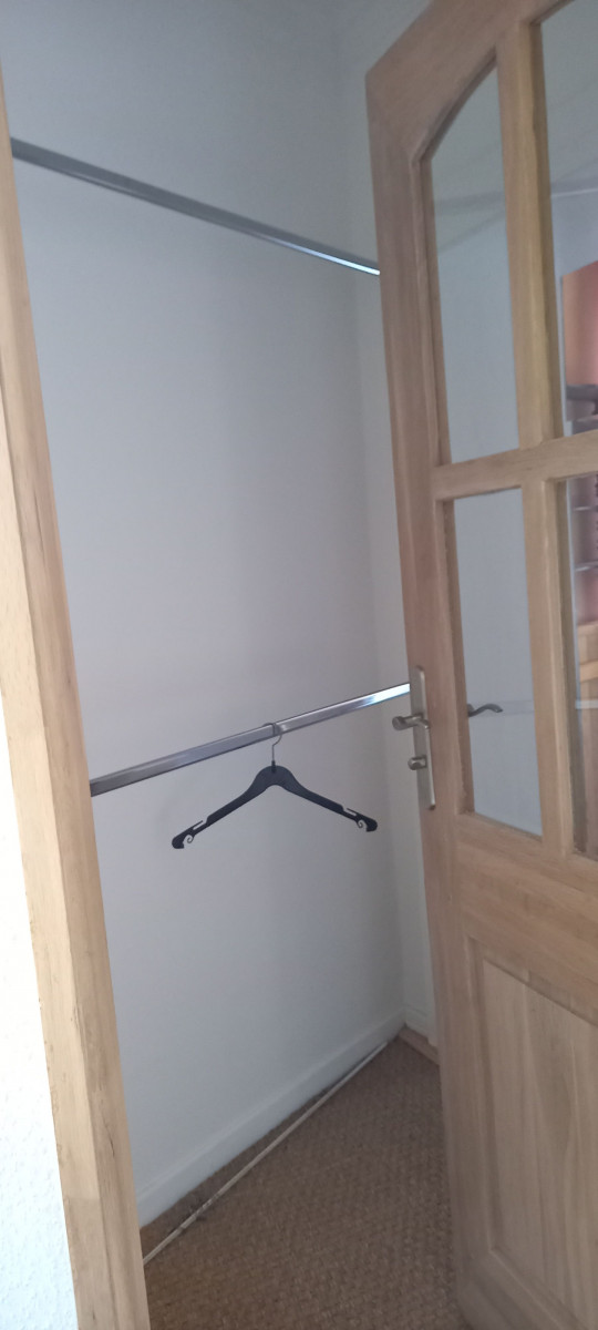 
                                                Location
                                                 Appartement romantic au coeur du vignoble (loyer tout inclus)
