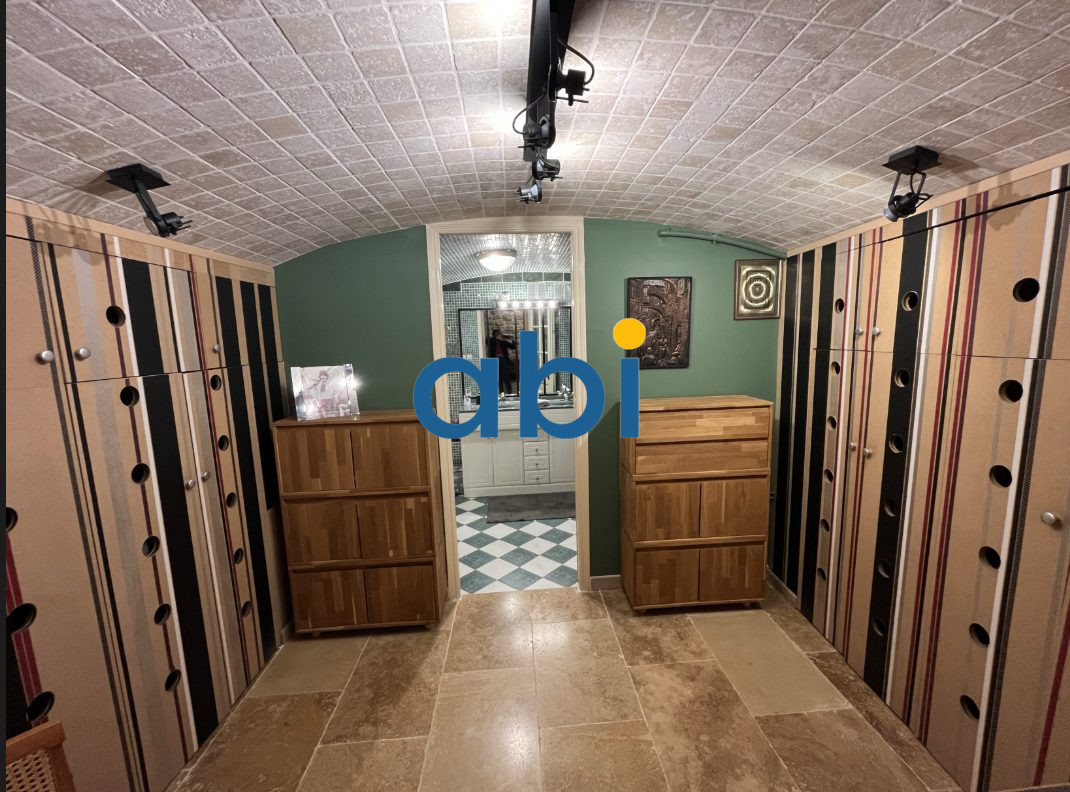 
                                                Vente
                                                 Appartement rue des Dames