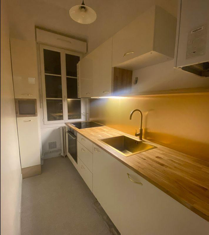 
                                                Location
                                                 Appartement rue St Etienne Bordeaux St Seurin