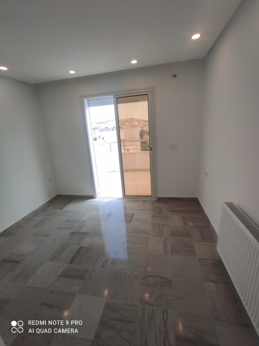 
                                                Vente
                                                 Appartement s+1 à Hammamet 3M787