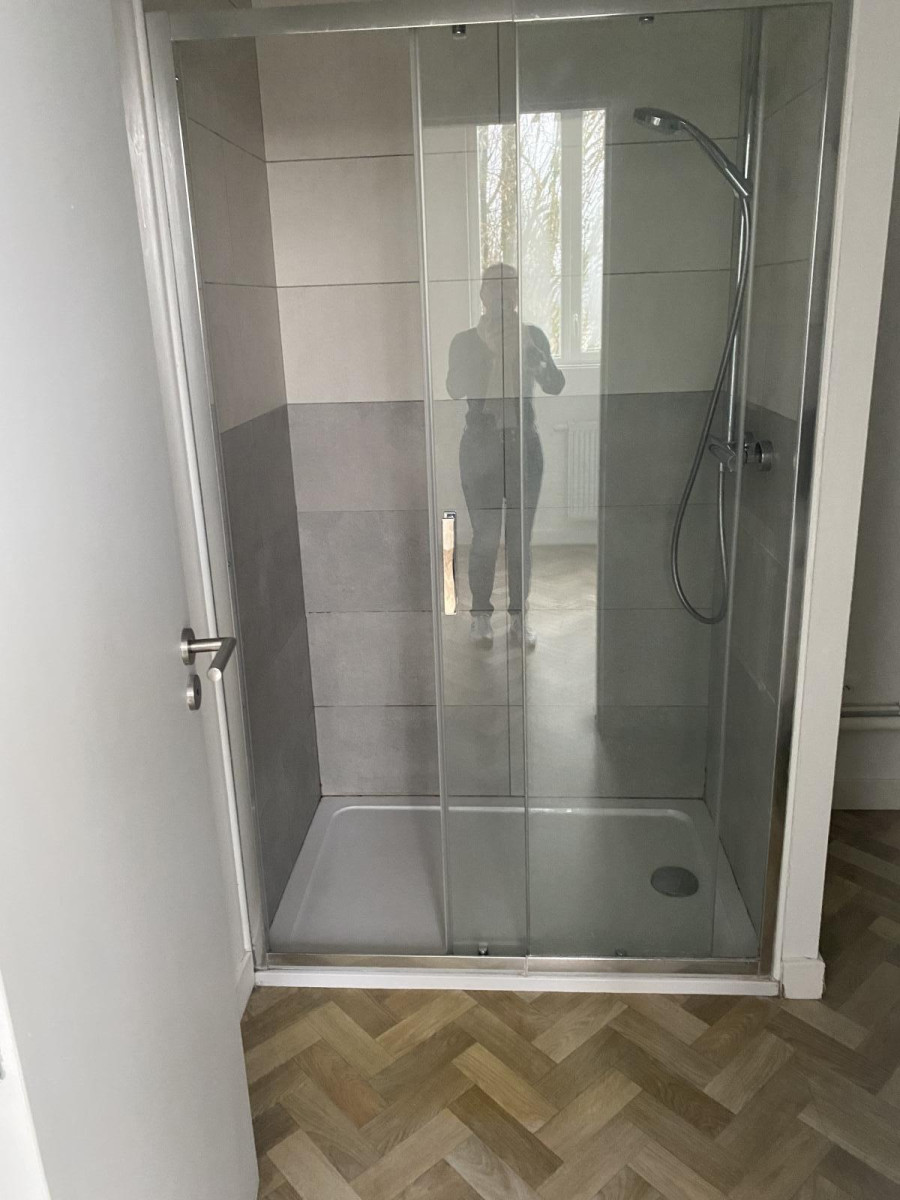 
                                                Location
                                                 Appartement spacieux et lumineux proche gare