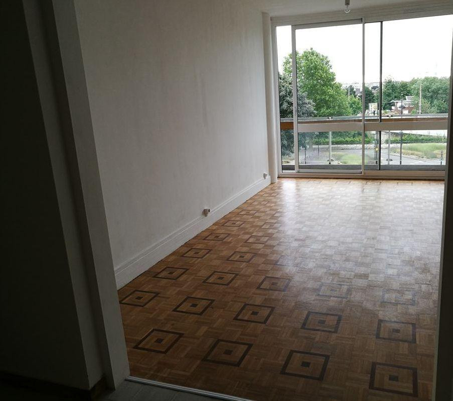 
                                                Location
                                                 Appartement spacieux, très lumineux et sécurisé