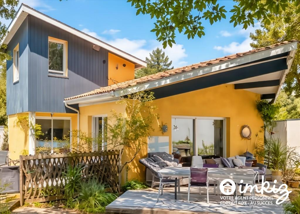 
                                                Vente
                                                 Appartement standing 300 m de l’ocean