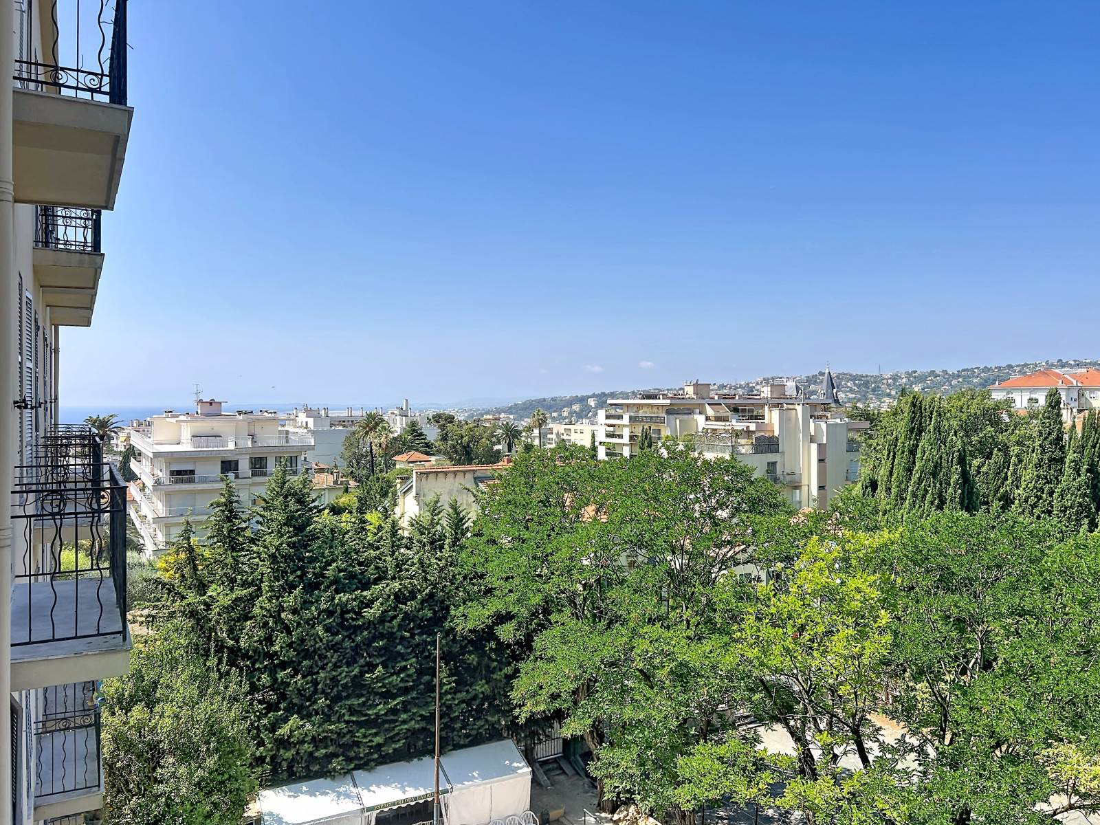 
                                                Location
                                                 Appartement  - Studio  - 16.07 m²