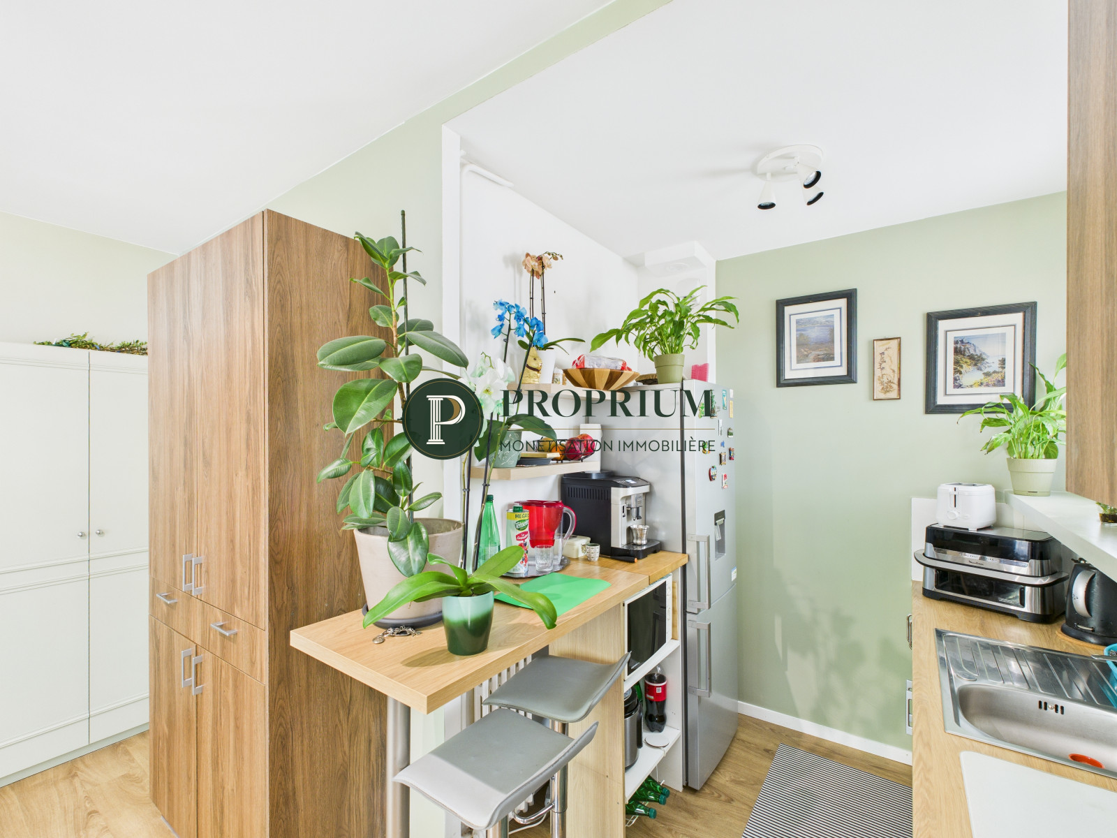 
                                                Vente
                                                 Appartement, Studio - 165 000 € -