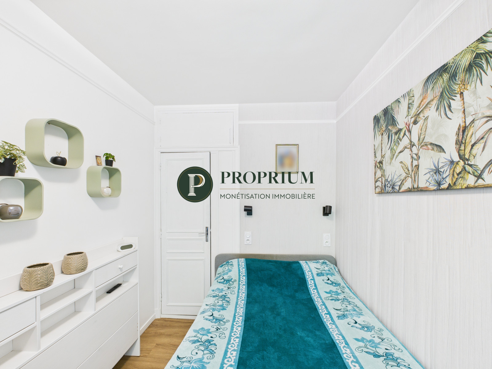 
                                                Vente
                                                 Appartement, Studio - 165 000 € -