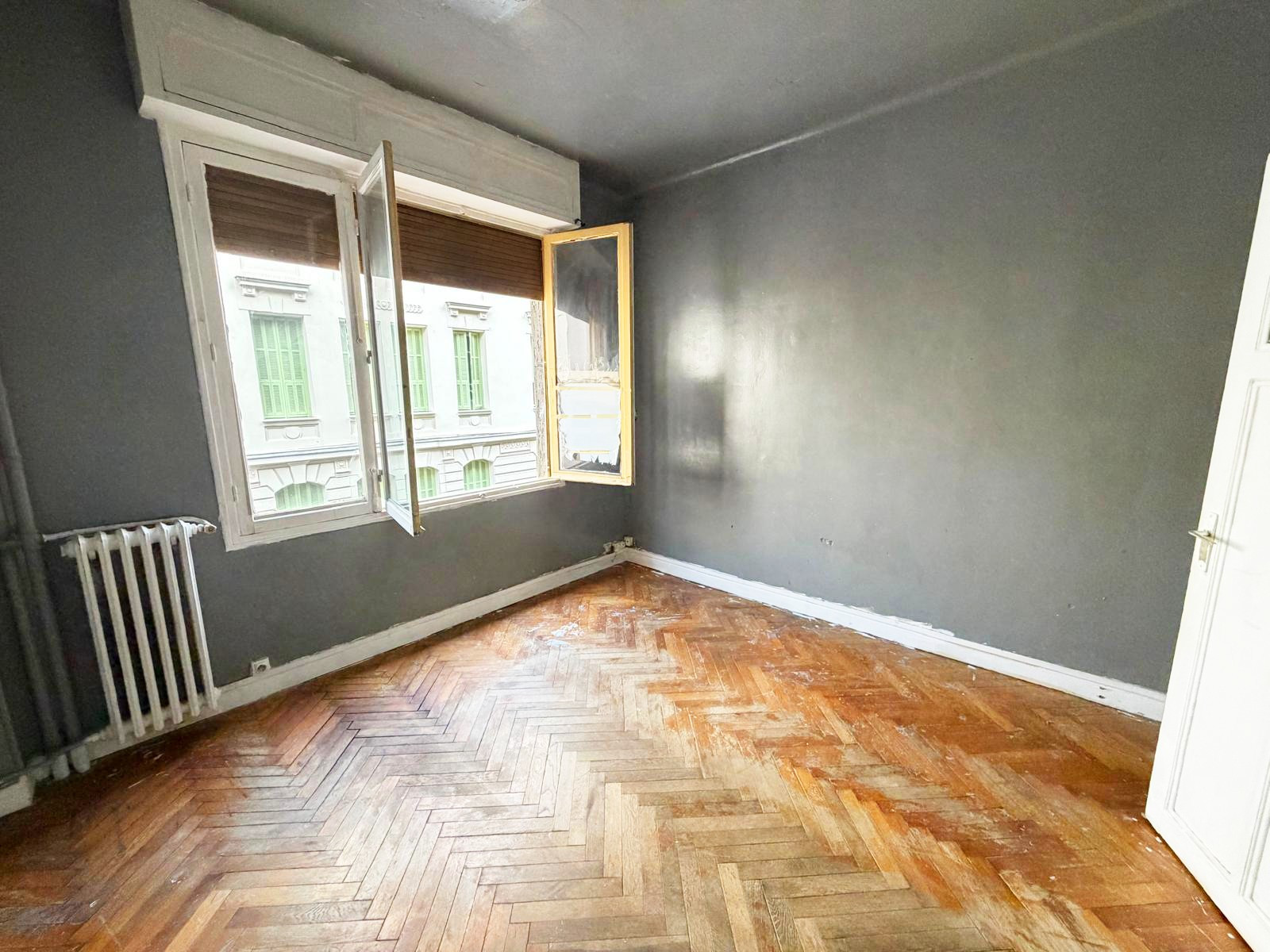 
                                                Vente
                                                 Appartement  - Studio  - 21.05 m²