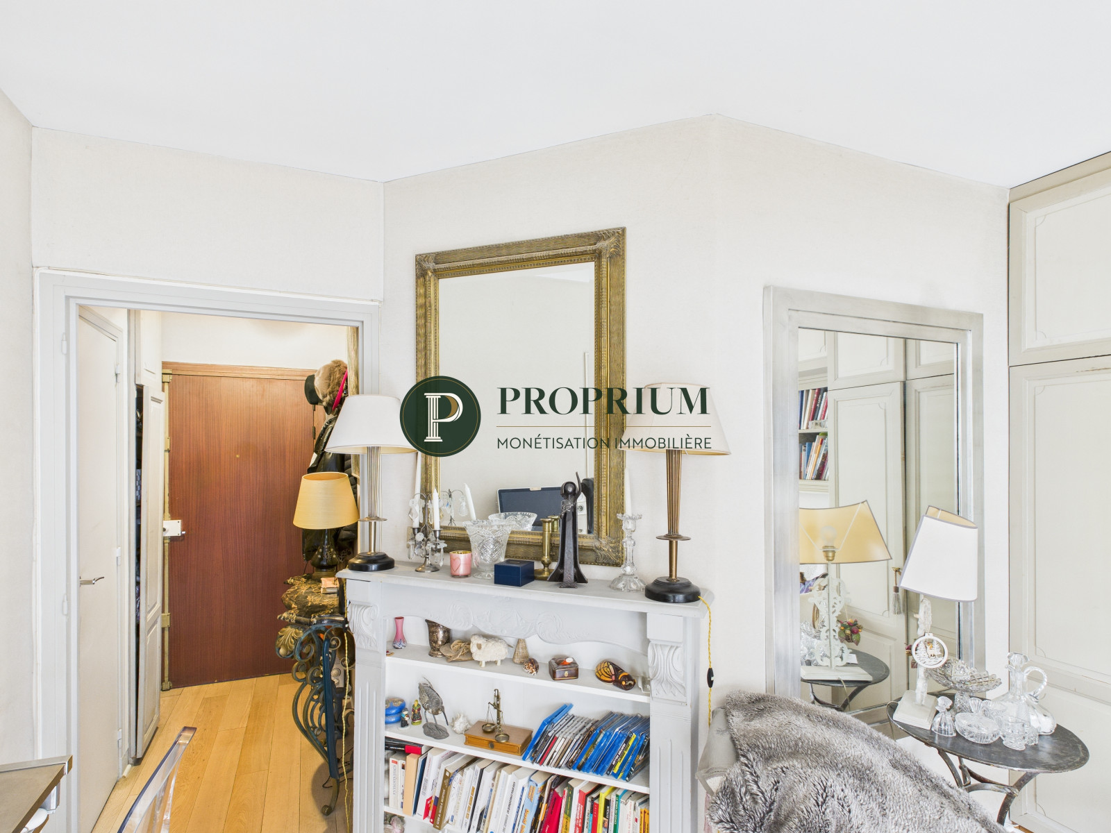 
                                                Viager
                                                 Appartement, Studio - 210 000 € - Paris