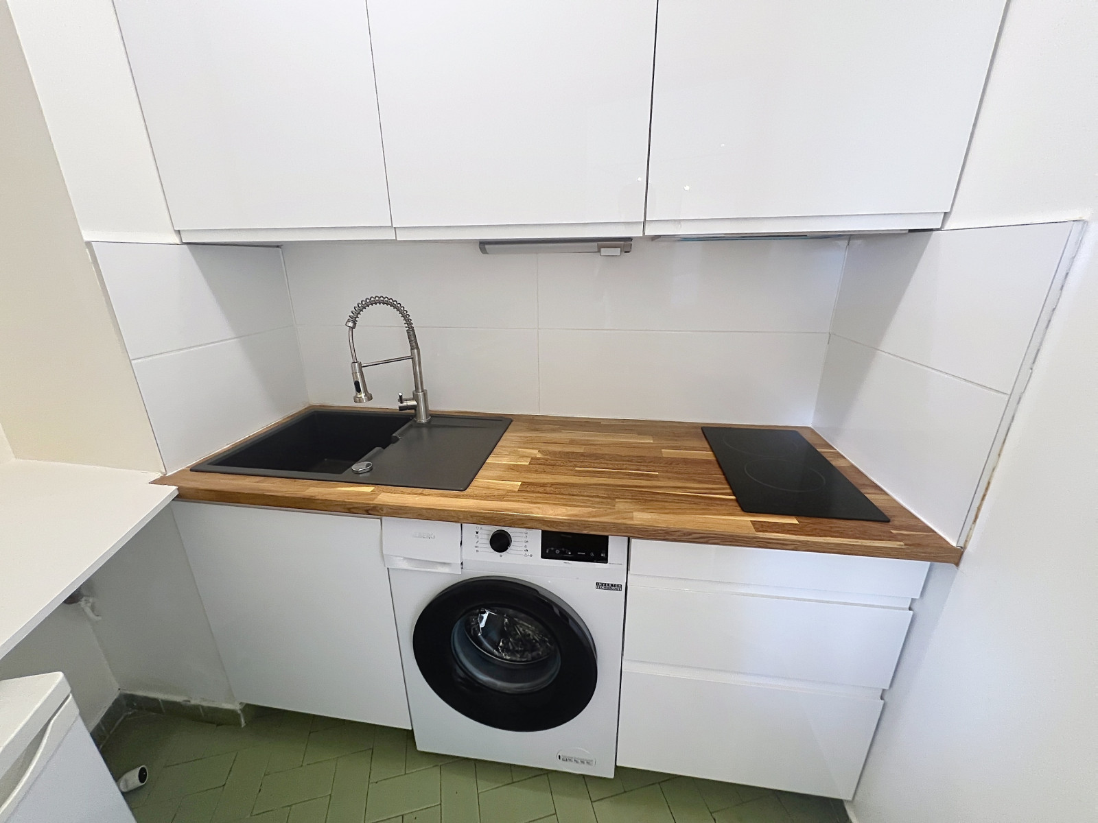 
                                                Location
                                                 Appartement  - Studio  - 26.21 m²