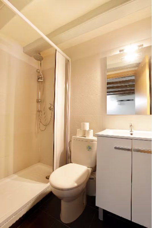 
                                                Location
                                                 Appartement studio 28 m² disponible en plein cœur